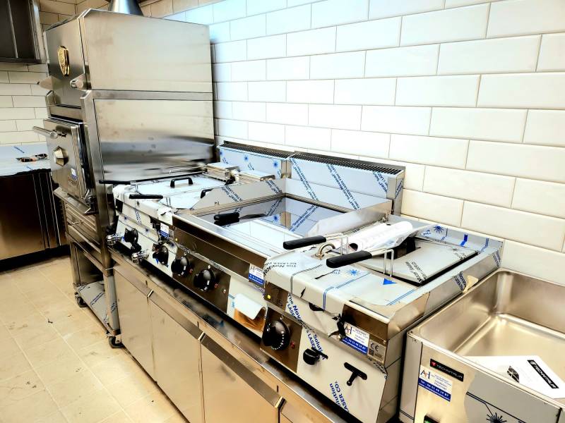 Comment optimiser l'espace dans une cuisine de brasserie La Ciotat ?