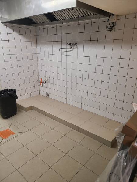 Reamenagement cuisine sur mesure professionnelle pour restaurant centre ville de Marseille